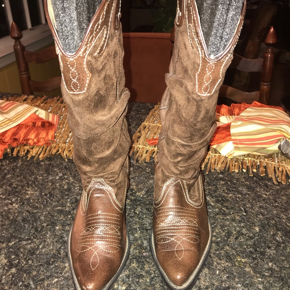 Soda Cowgirl boots - Picture 2 of 12